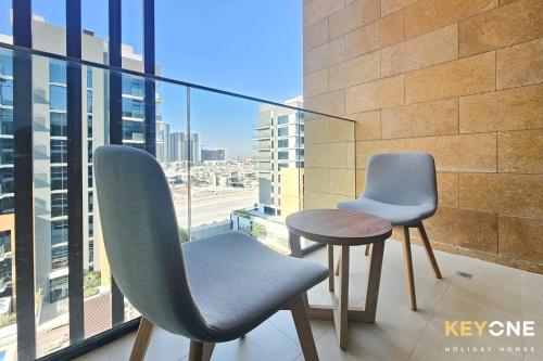 Chic Modern Studio in Azizi Riviera - image 8