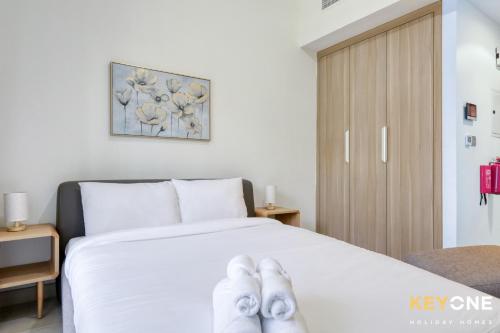 Chic Modern Studio in Azizi Riviera - image 5