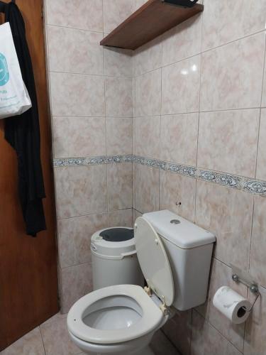 One-Bedroom Apartment image 9
