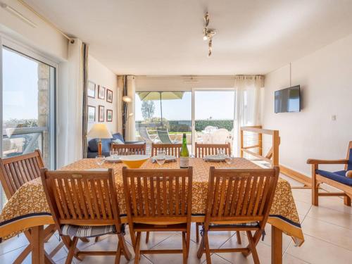 Appartement 4 pièces à Carnac - Vue mer, terrasse, parking, accepte animaux - FR-1-477-72 (Appartement 4 pieces a Carnac - Vue mer, terrasse, parking, accepte animaux - FR-1-477-72) in Carnac