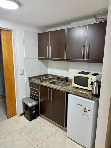One-Bedroom Apartment image 5