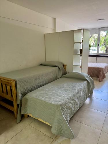 One-Bedroom Apartment image 1
