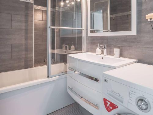 Appartement lumineux avec cuisine séparée - Près de la plage - FR-1-821-3 - image 3