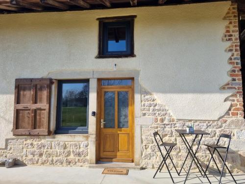 Au Marlézay country house 4 personnes (Au Marlezay country house 4 personnes) in Attignat