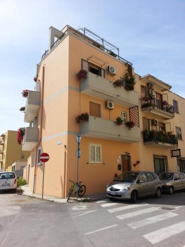 Blue Dolphin Guest House 4