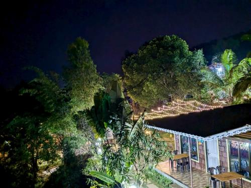 المنطقة المحيطة, CharDara Agrotourism & FarmStay in Moleshwar