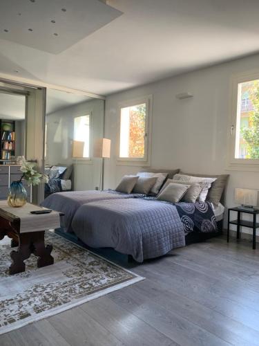 Loft indipendente circondato da giardino a 2 passi dal centro