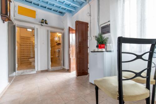 Xenofon Traditional Rooms