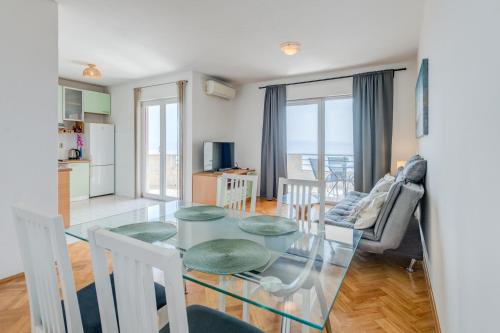 Apartments Lo Seaview Haven 2