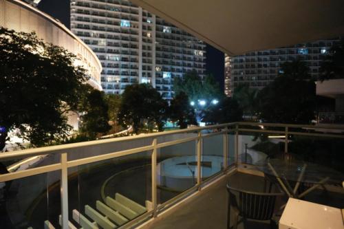 Joy Azure Escapes, Metro Manila
