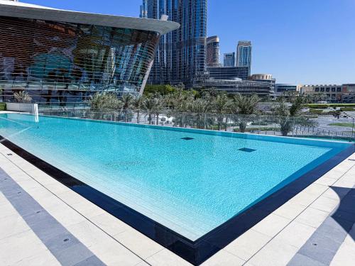 GRANDE SIGNATURE with a direct Burj Khalifa view and Private Fountain Show with DXB AIRPORT VIP Shuttle option for 8 guests, Dubaï (photo 10)