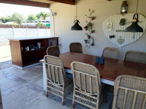 Kert, 9 On Main in Wittedrift