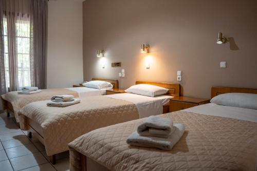 Pineas Room Type - Triple Room