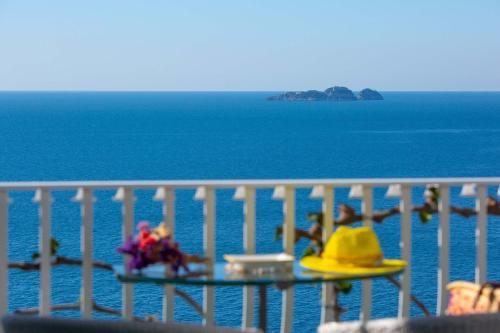 Amore Rentals - Villa Le Sirene - image 2