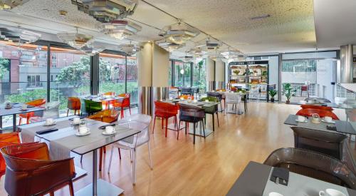 Ayre Hotel Rosellón - image 7