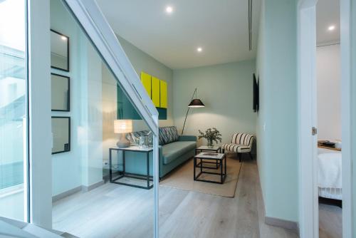 Deluxe Apartment room in Sercotel Sevilla Guadalquivir Suites