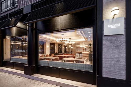 مدخل, Sercotel Pozuelo                                                                 in بزول د الركن