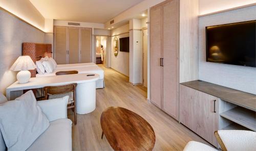 Sercotel Pozuelo                                                                 in بزول د الركن