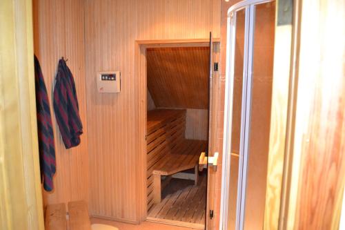 Gyógyfürdő, Motelis Aka in Karsava