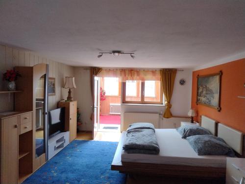 Apartment in basement of a house with good daylight in Rotthalmunster