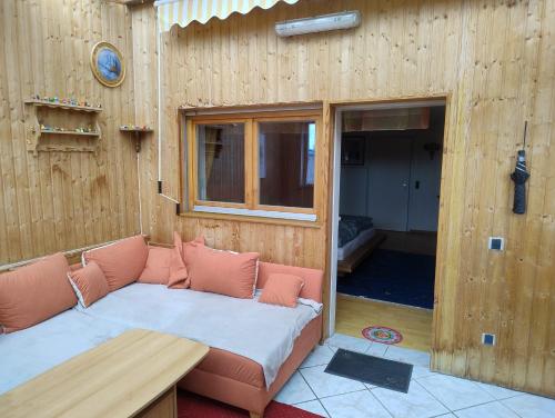Apartment in basement of a house with good daylight in Rotthalmunster