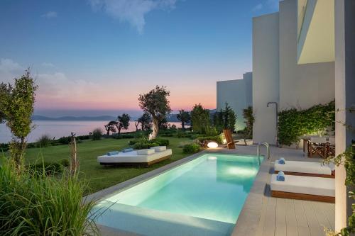 One-Bedroom Suite with Private Pool and Sea View