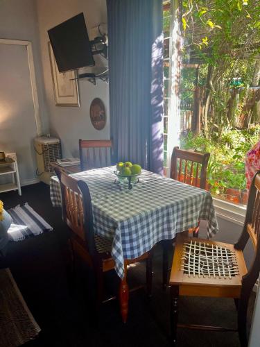 Glen House in Brenton