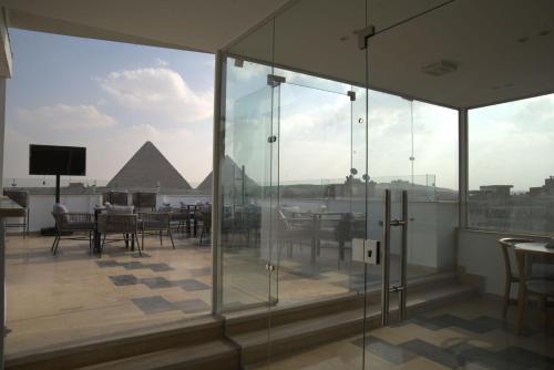 Casa De Pyramids - image 11