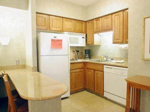 One-Bedroom Suite with Two Queen Beds