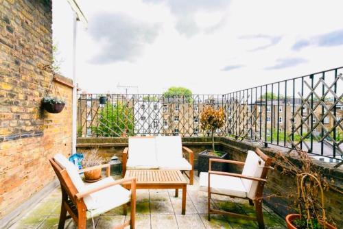 The Sweetdreams Residences Collection Around Kensington and Chelsea SW by Ricky & Giustina - Fully E