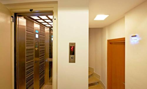 Retropera Hotel - image 6