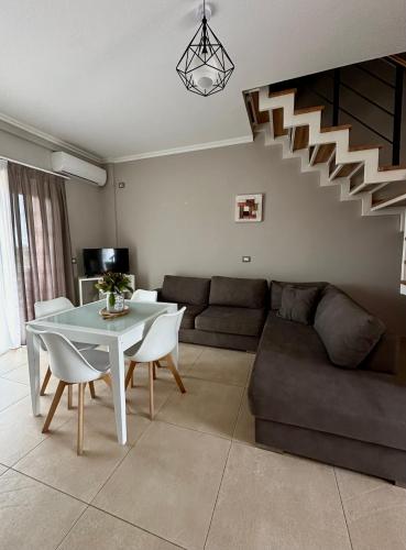 Tea Residence, Gjiri i Lalzit Villa in Fushë-Draçi
