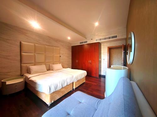 Artistic penthouse with amazing JBR Beach and sea view - image 13