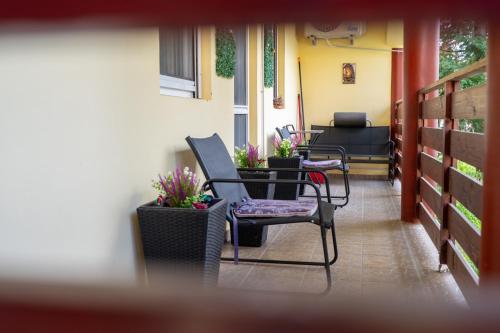 Balcsi Apartman Heviz in Egregy