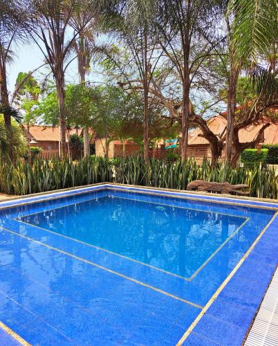 Peldbaseins, Cabanas La Tortuga in Puerto Lopez