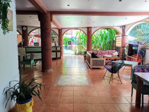 Cool Vibes Beach Hostel in Dominical