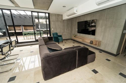 One-Bedroom Apartment image 8