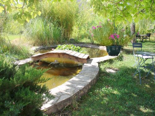 حديقة, Gîte Les Courtines (Gite Les Courtines) in سان ساتورنين دي لوسيان