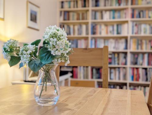 Brewery Cottage Chichester - image 9