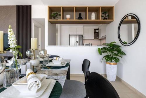 Amazing 3Bedroom with Fountains & Burj Khalifa Views High Floor in Downtown Views II, Dubai (photo 10)