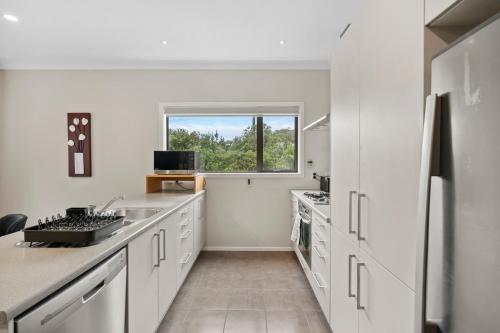Näkymä ulkoa, Urban Sanctuary - Johnsonville Holiday Home in North Wellington