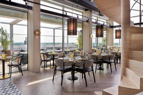 Restaurante, The Den, 's-Hertogenbosch, a Tribute Portfolio Hotel by Marriott in Arnhem