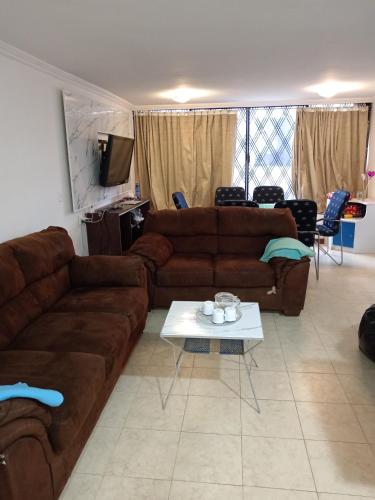 Amplio apartamento vacacional para 6 personas in Lecheria