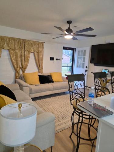 Marvelous 3-bedroom 2-bathroom house with Central Air charming Georgetown in 喬治敦 (SC)