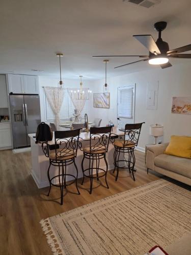 Marvelous 3-bedroom 2-bathroom house with Central Air charming Georgetown in 喬治敦 (SC)