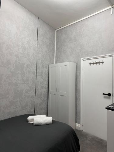 London Escape - Cozy Apartment in the City - image 3