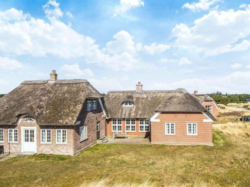 Vista exterior, 10 person holiday home in Blavand in Vejers Strand