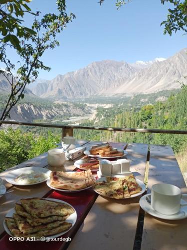 Vistas, The Backpackers' Nest Hunza in Hunza