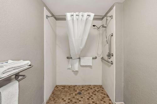 Motel 6 Lester - Philadelphia Airport - image 11