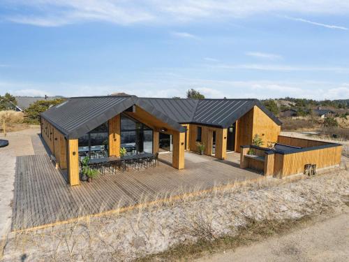 ทัศนียภาพภายนอกโรงแรม, 5 star holiday home in Henne Beach in เฮนเน สตรันด์